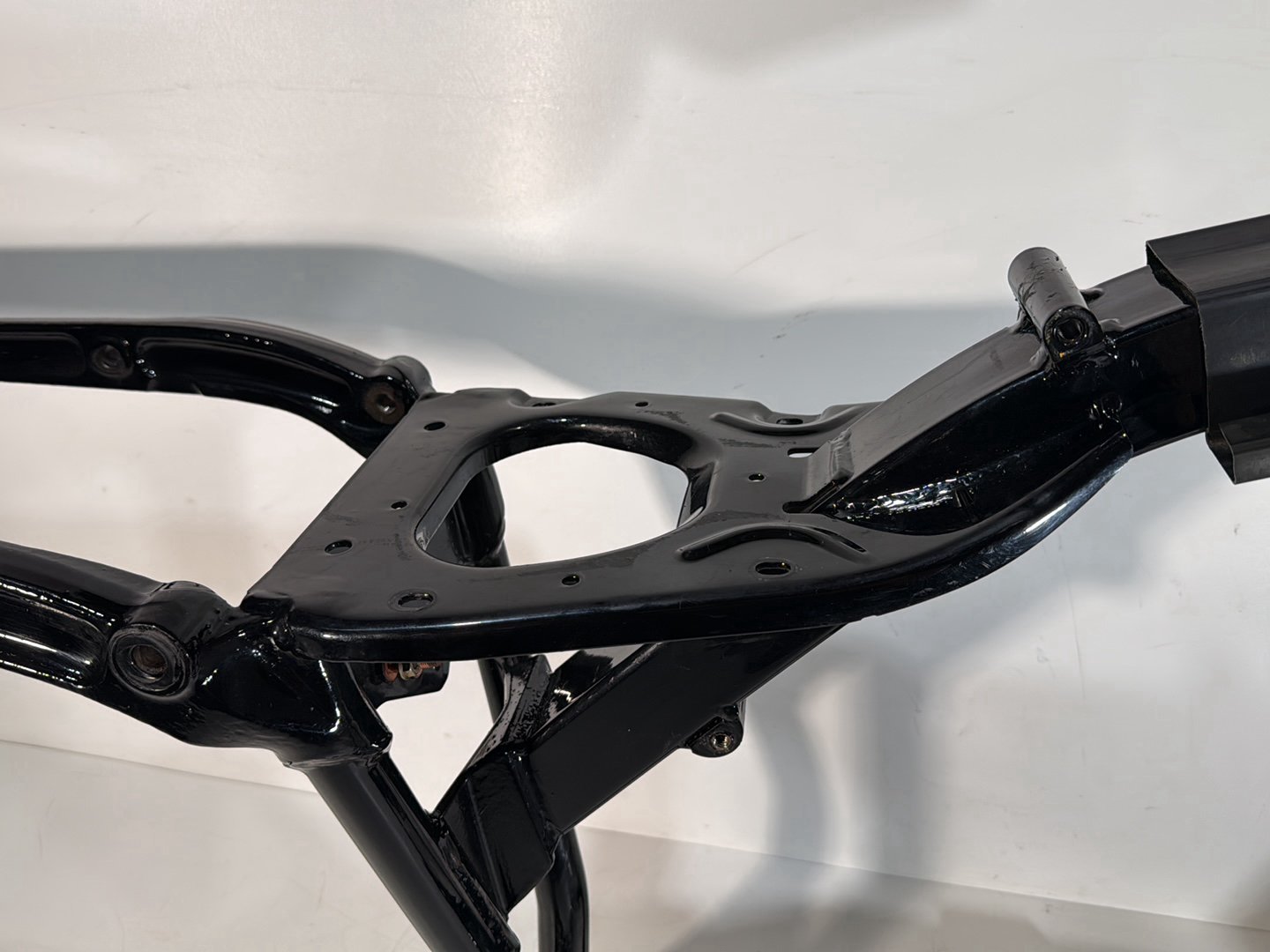 2007 - 2017 Harley-Davidson Dyna Super Glide Custom Body Main Frame Chassis SLVG 47463-06BHP