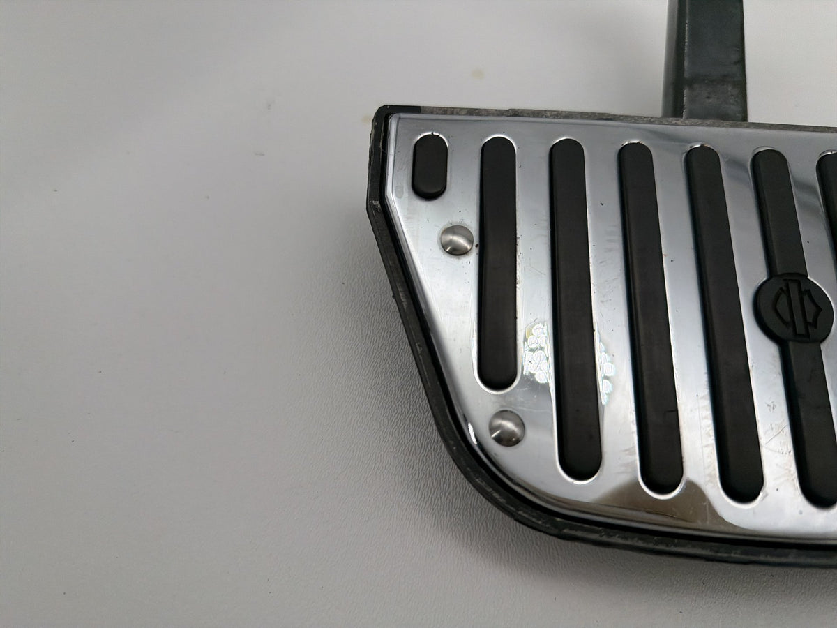 2006 Harley Electra Glide Touring Classic OEM Left & Right Passenger Floorboard Foot Rest