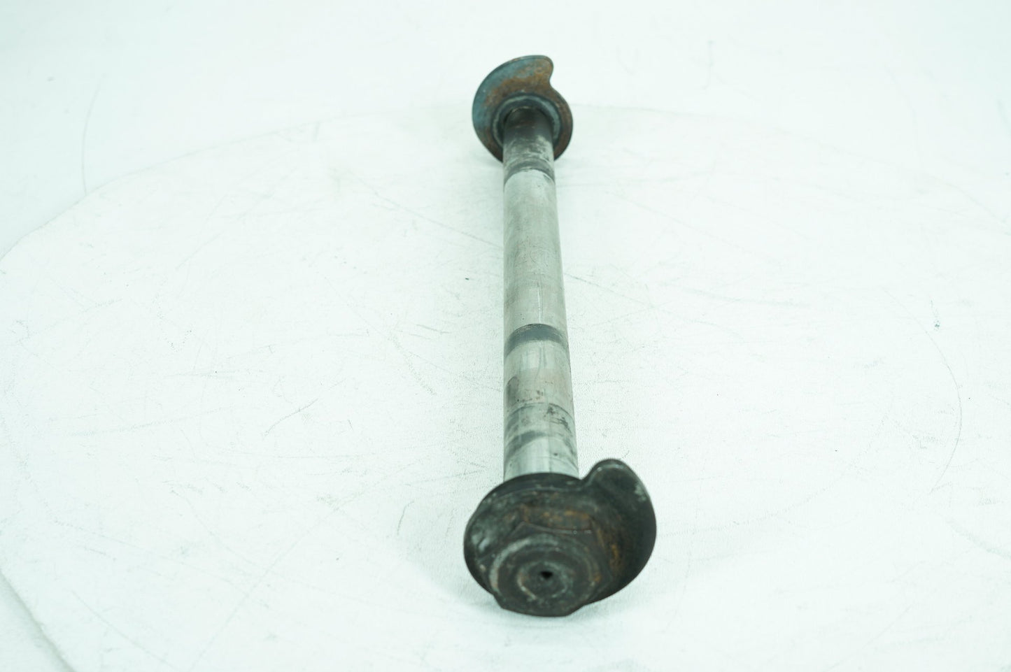 2007 - 2012 Harley-Davidson Touring Electra Glide Ultra Rear Wheel Axle Bolt Shaft 41056-09