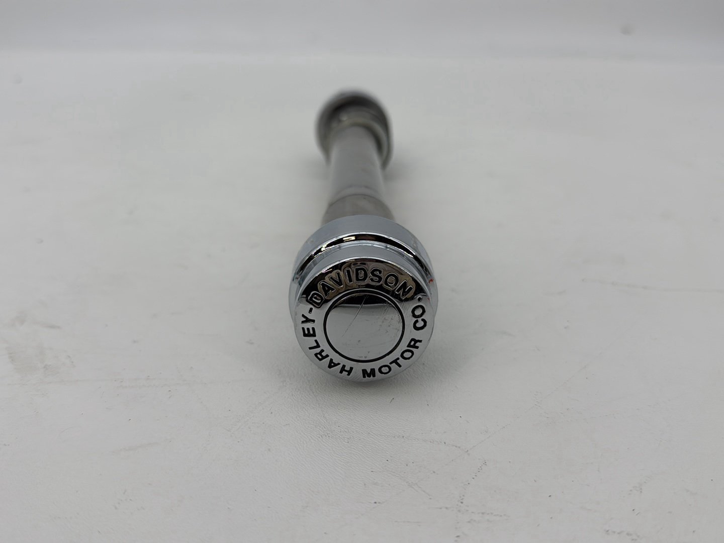 1999 - 2006 Harley-Davidson Dyna Low Rider Front Wheel Axle Bolt Shaft 43758-04