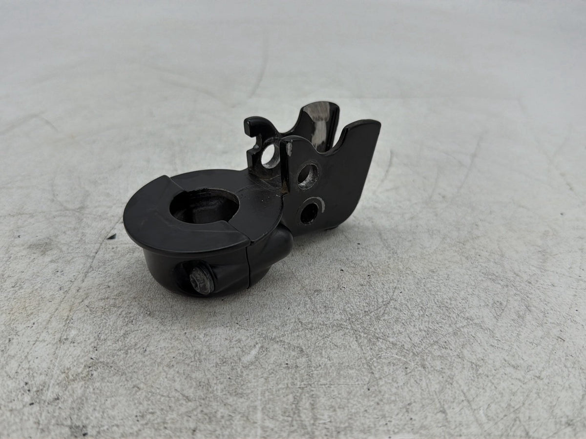 2003 Harley Electra Glide Touring OEM Clutch Hand Lever Clutch Perch 38608-96