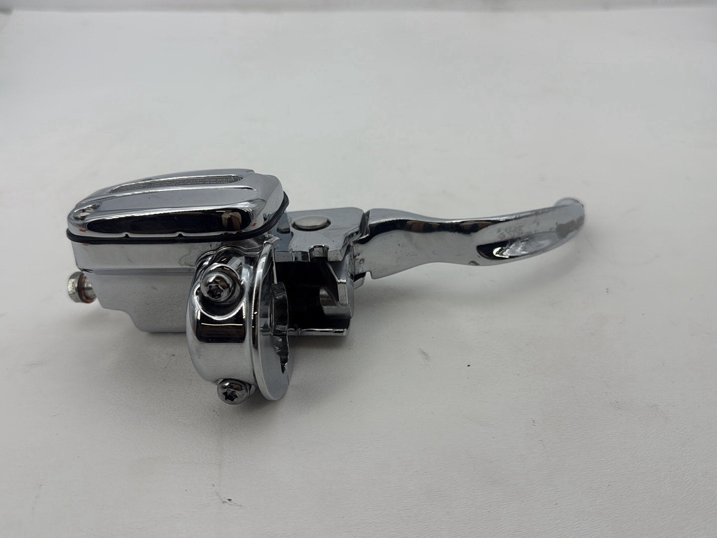 2011 Harley Road King Touring FLHRC Classic OEM Front Right Hand Brake Lever Master Cylinder Reservoir