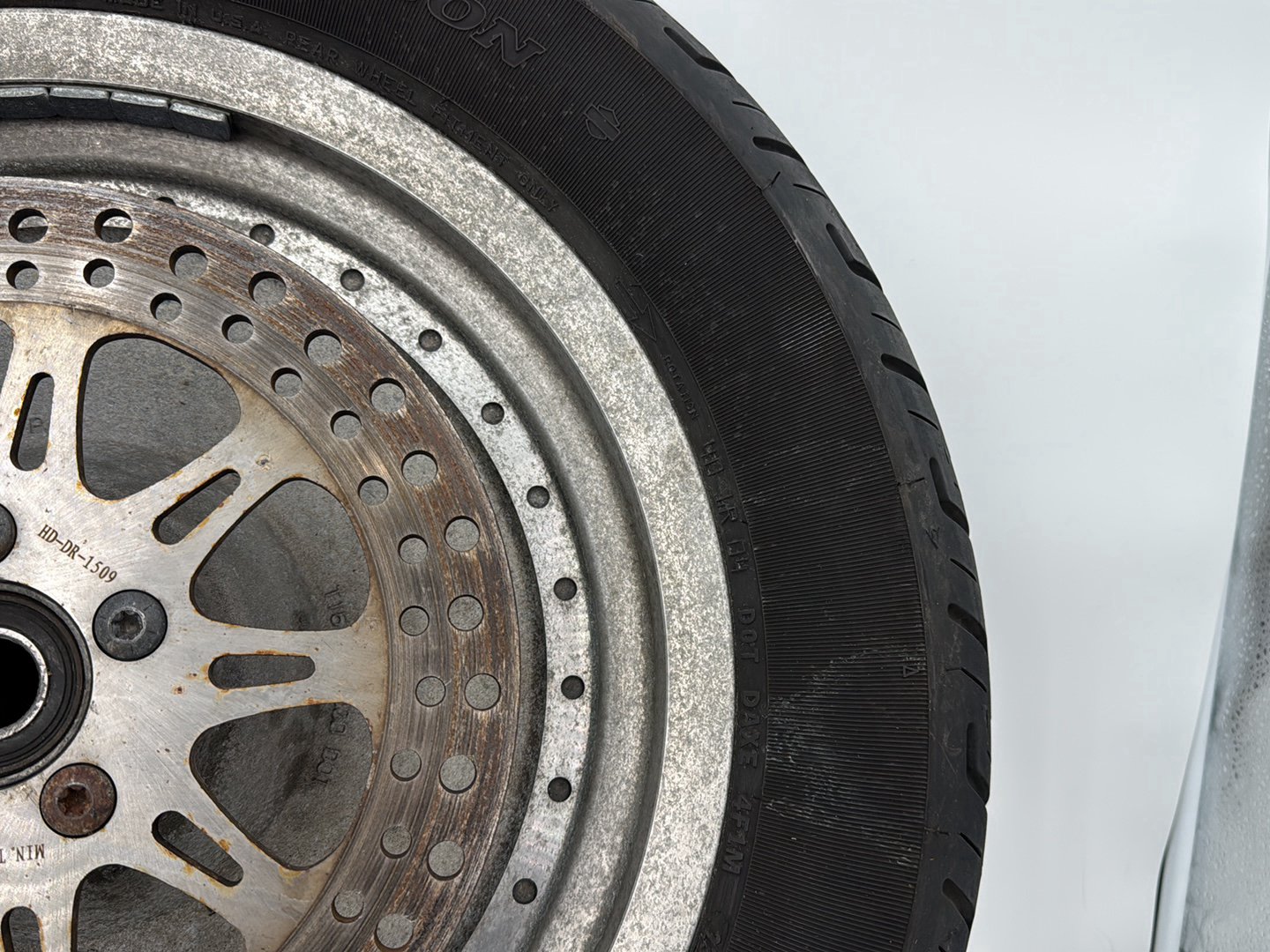 2004 - 2013 Harley-Davidson Sportster 883 Custom Rear Wheel Rim Tire 41041-05