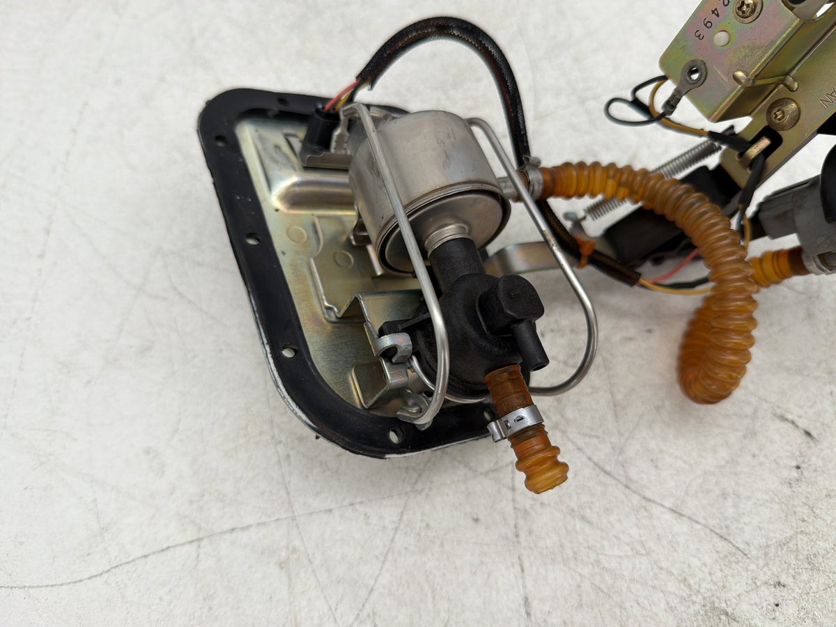 2004 Harley Heritage Softail Classic OEM Fuel Pump Gas Gasoline Petrol Sending