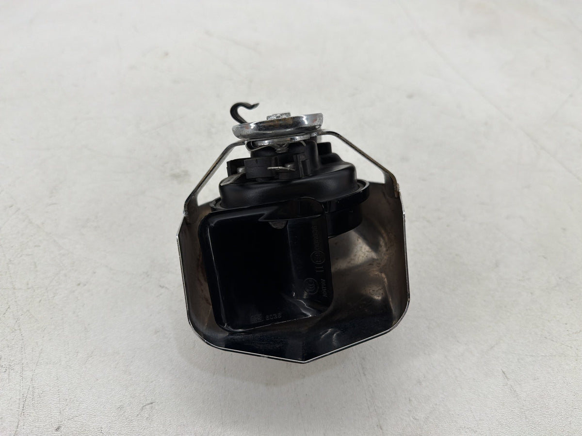 2016 Harley Dyna Fat Bob FXDF 103 OEM Horn Signal Klaxon Chrome Cover