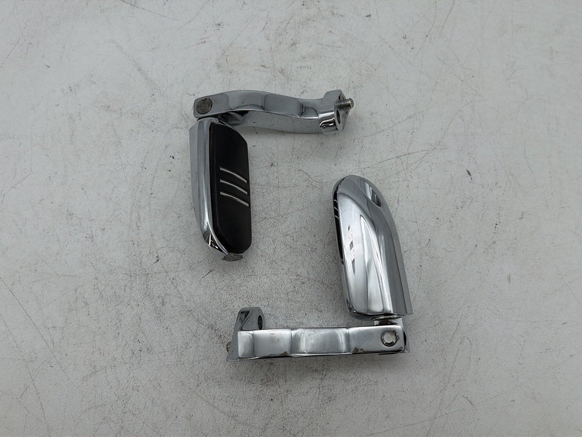2014 Harley Street Glide Touring FLHXS OEM Passenger Left & Right Foot Pegs