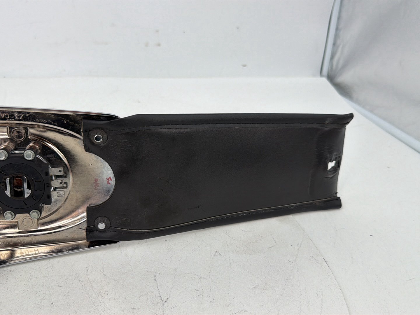 2007 - 2017 Harley-Davidson Dyna Super Glide Custom Fuel Gas Tank Dash Console NOKey 71211-04