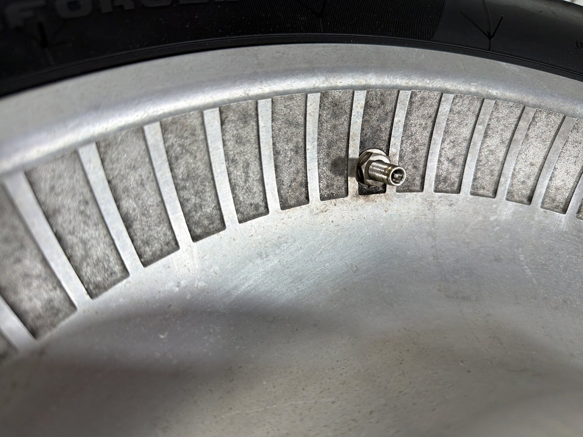 2001 Harley Softail Deuce FXSTD OEM Rear Wheel Rim Tire 160/70-17 17"
