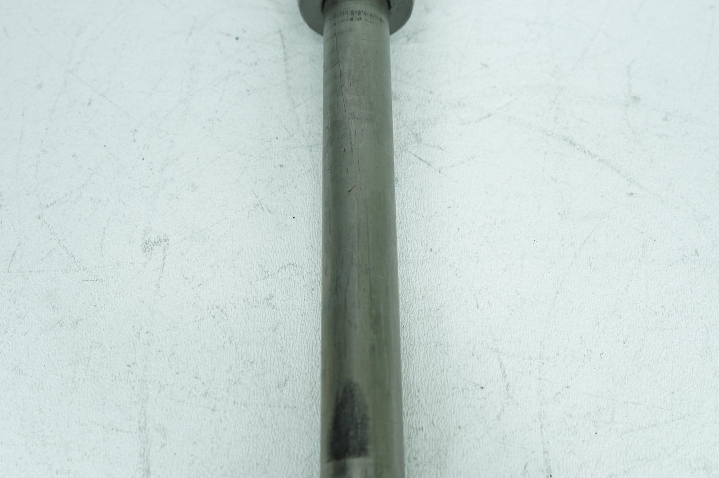 2007 - 2017 Harley-Davidson Dyna Wide Glide Rear Fork Swingarm Pivot Bolt Shaft 47641-06
