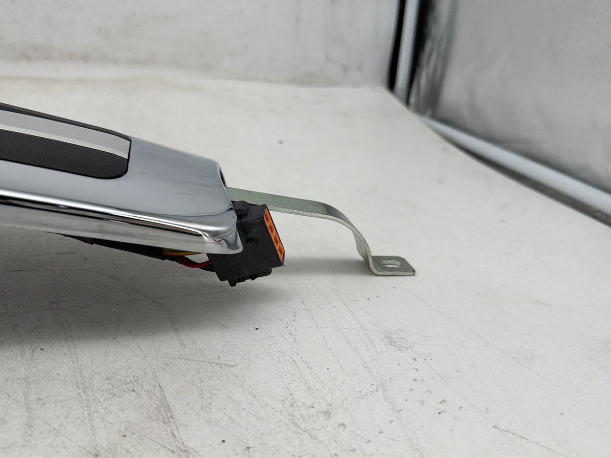 2011 Harley Electra Glide Touring Ultra OEM Fuel Gas Tank Dash Console NOKey