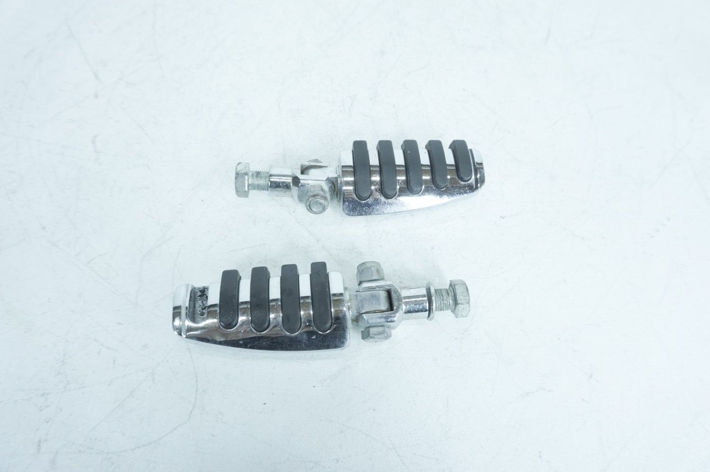 1999 - 2006 Harley-Davidson Touring Road King Classic Front Right Left Highway Foot Pegs