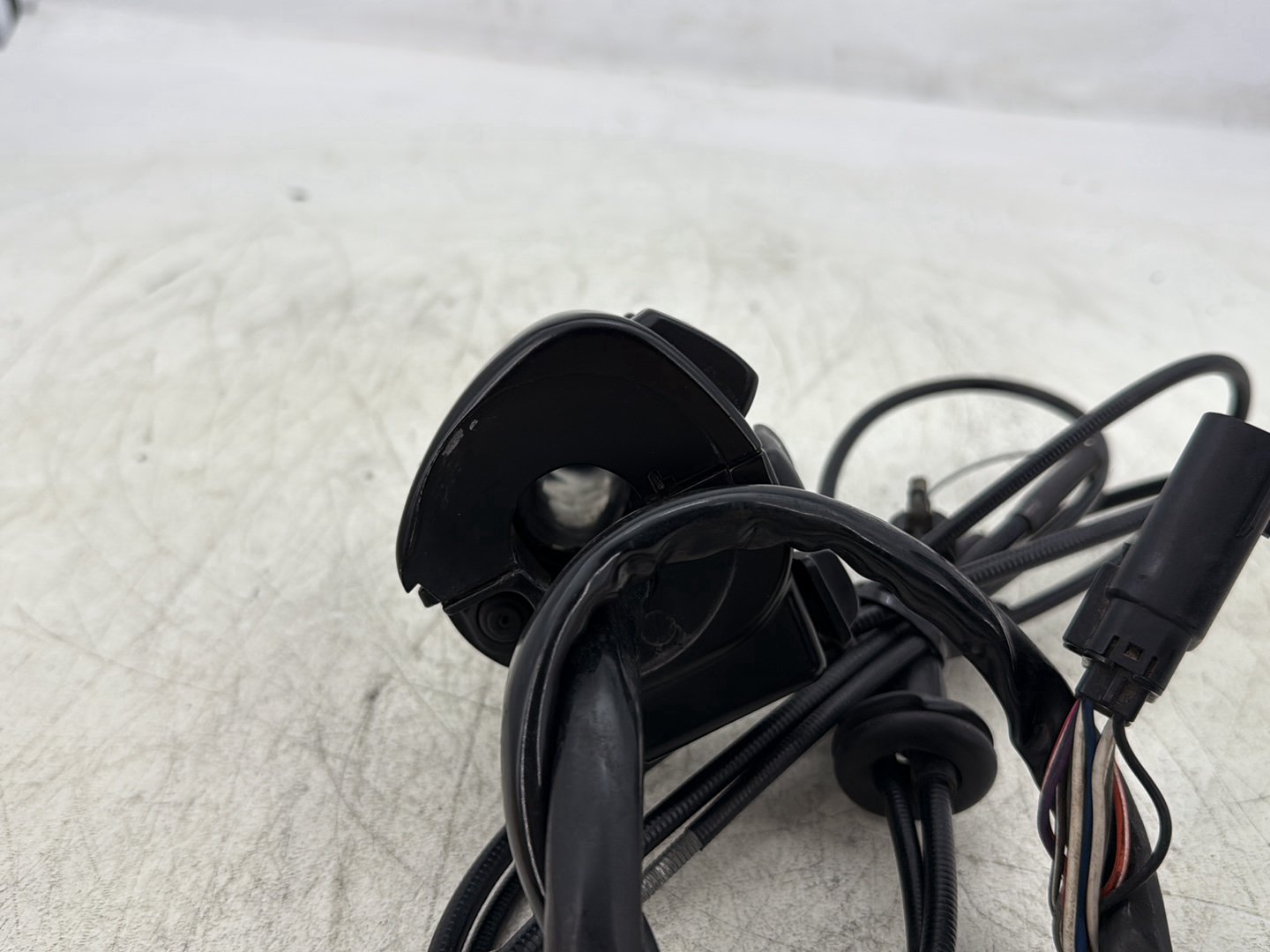 2007 Harley Touring FLHTC Electra Glide Classic OEM Right Engine Start Kill Switches Controls