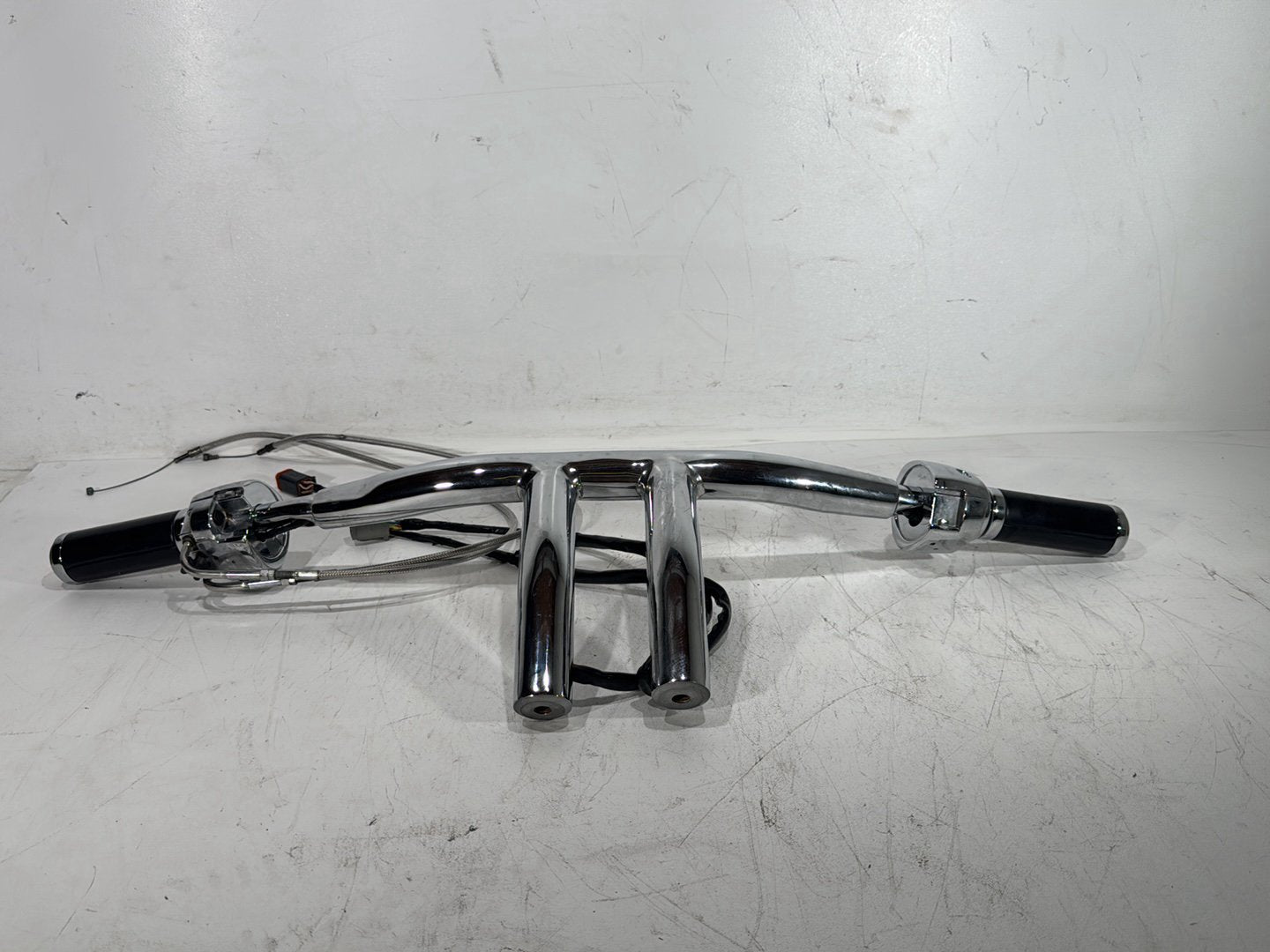 2003 Harley Dyna Wide Glide FXDWG OEM Handlebars Left Right Switches Controls