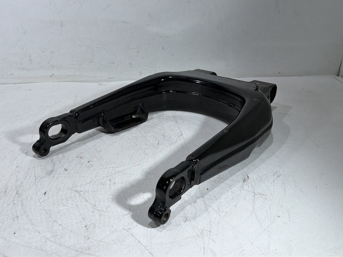 2010 Harley Road King Touring Classic OEM Rear Fork Swingarm Swing Arm