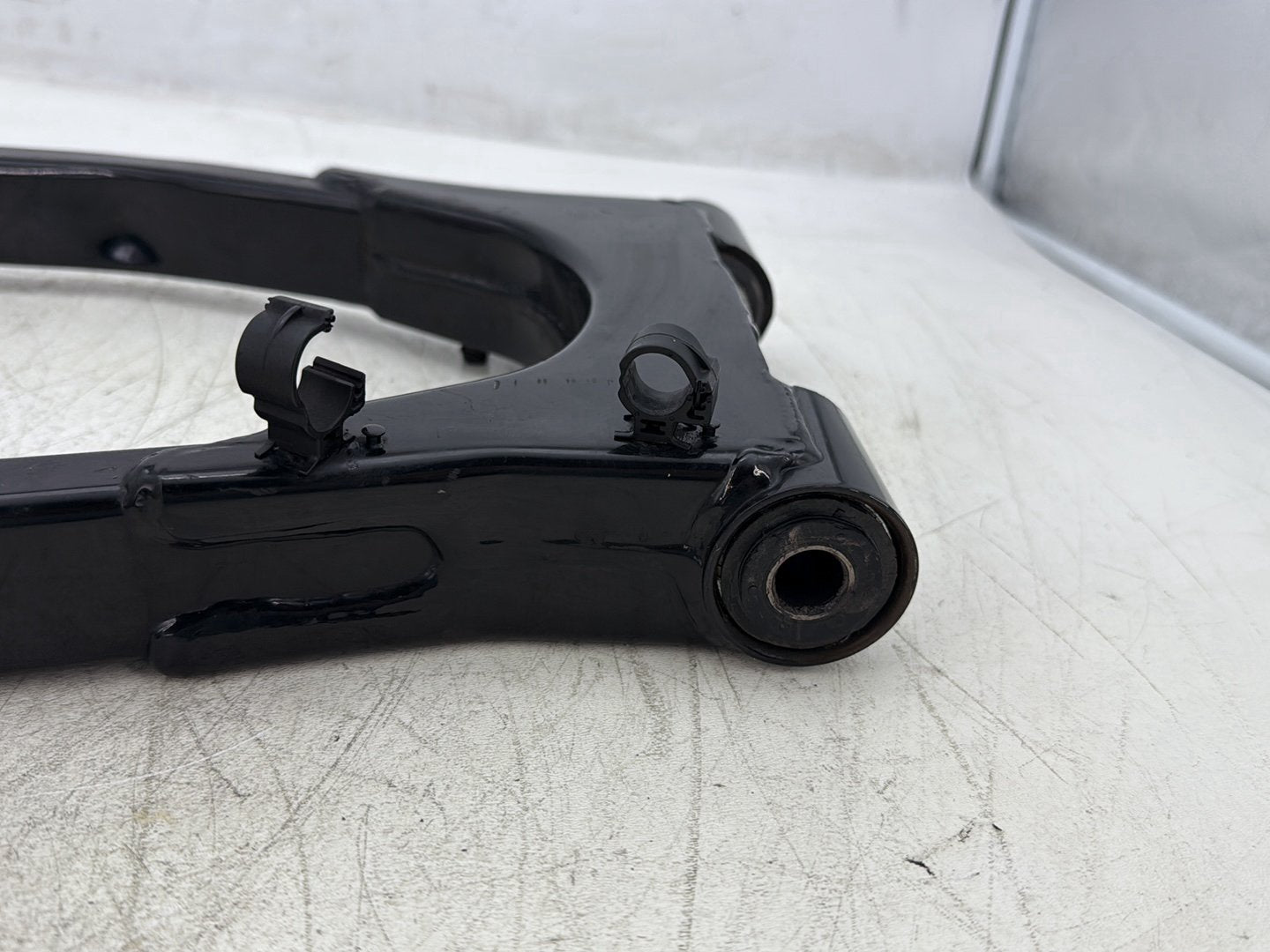 1998 Harley Touring FLHTCUI Electra Glide Ultra OEM Rear Fork Swingarm Swing Arm
