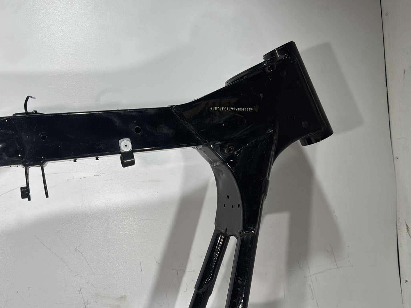 2005 Harley Electra Glide Touring Ultra FLHTCUI OEM Body Main Frame Chassis SLVG