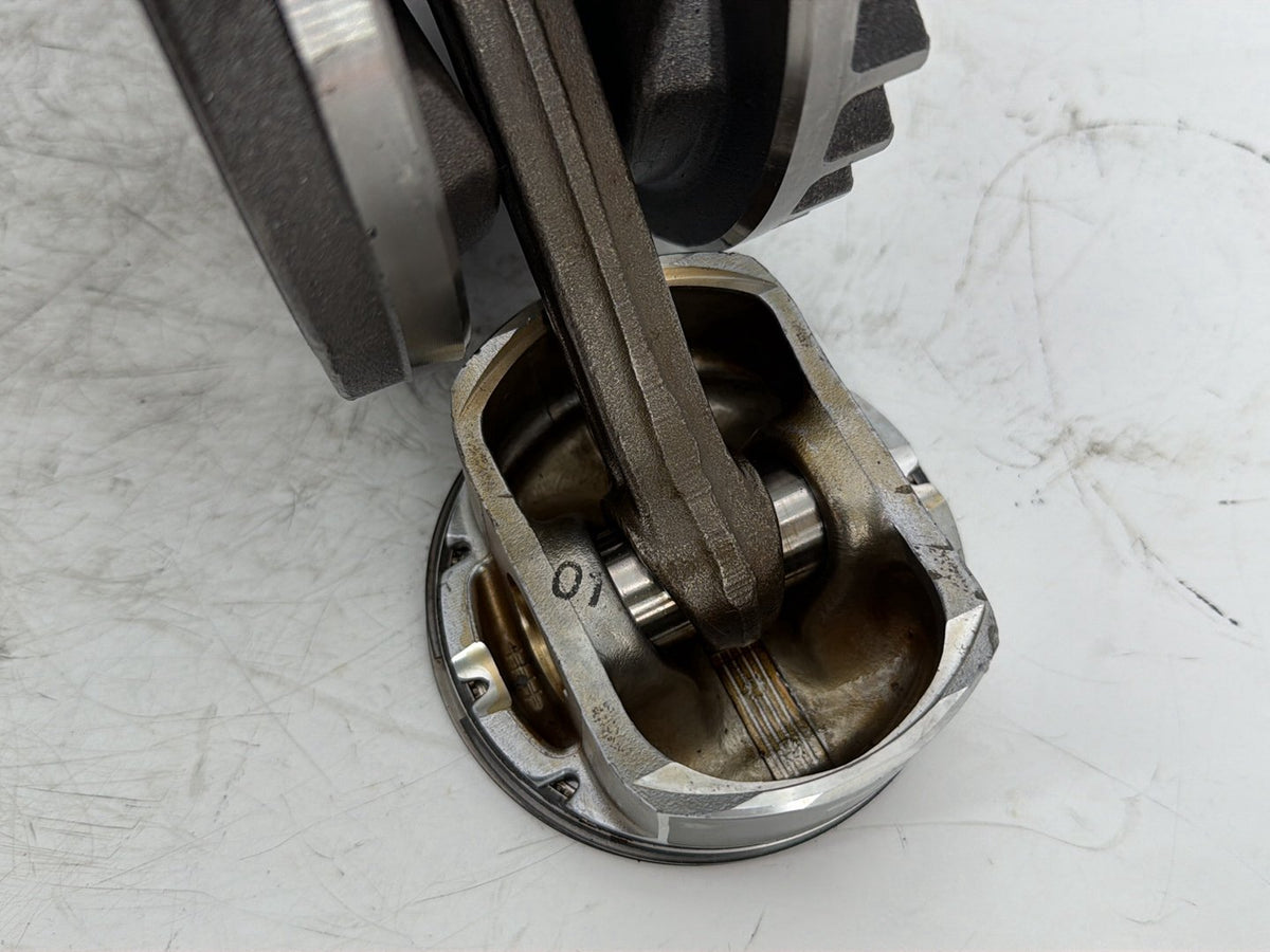 2015 Harley Electra Glide Ultra Low Twin Cam Engine Crank Shaft Flywheel Pistons