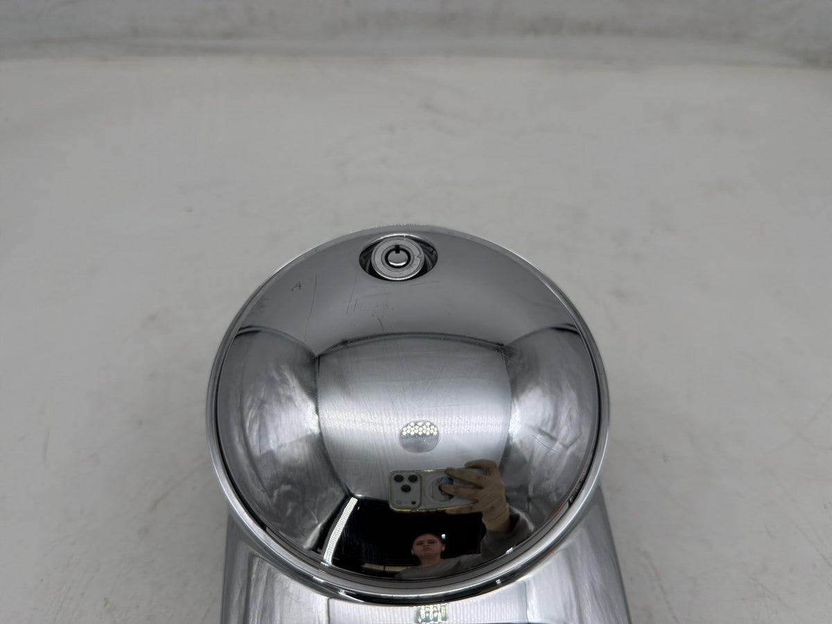 2010 Harley Electra Glide Touring Ultra OEM Fuel Gas Tank Dash Console NOKey