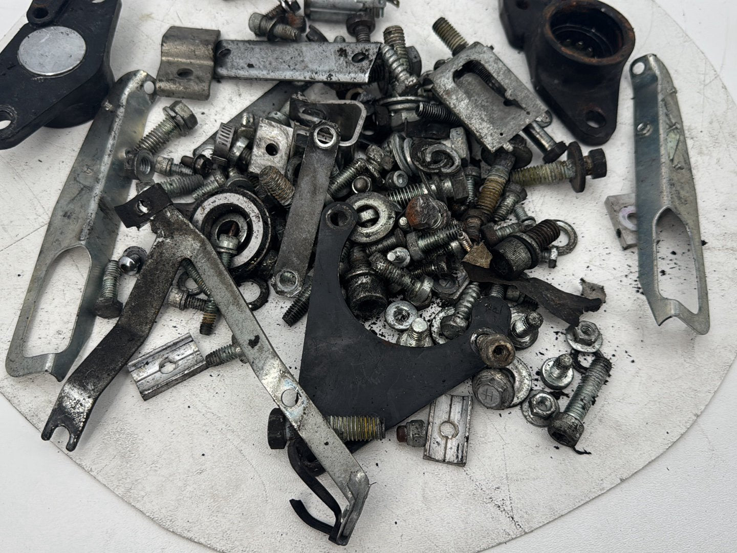 1999 - 2006 Harley-Davidson Touring Electra Glide Classic Hardware Bolts Nuts & Brackets w/ Left Right Rear fork Swingarm Brackets