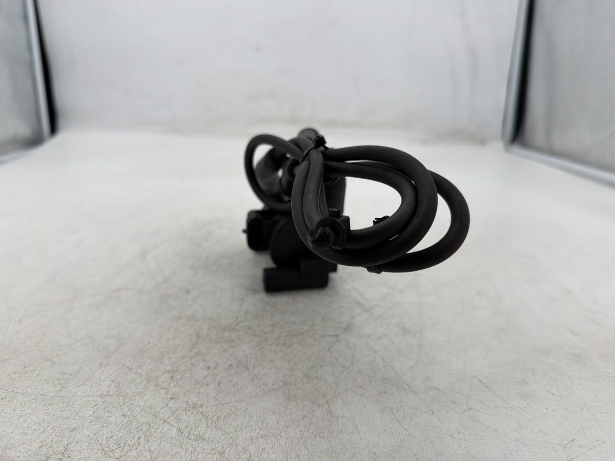 2011 Harley Electra Glide Touring Police OEM Ignition Coil Spark Plugs Cable