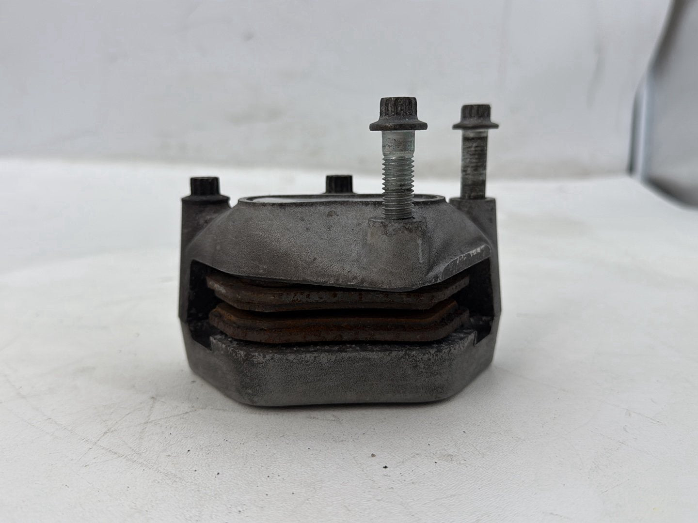 2005 Harley Road Glide Touring FLTRI OEM Front Right 1 Brake Caliper