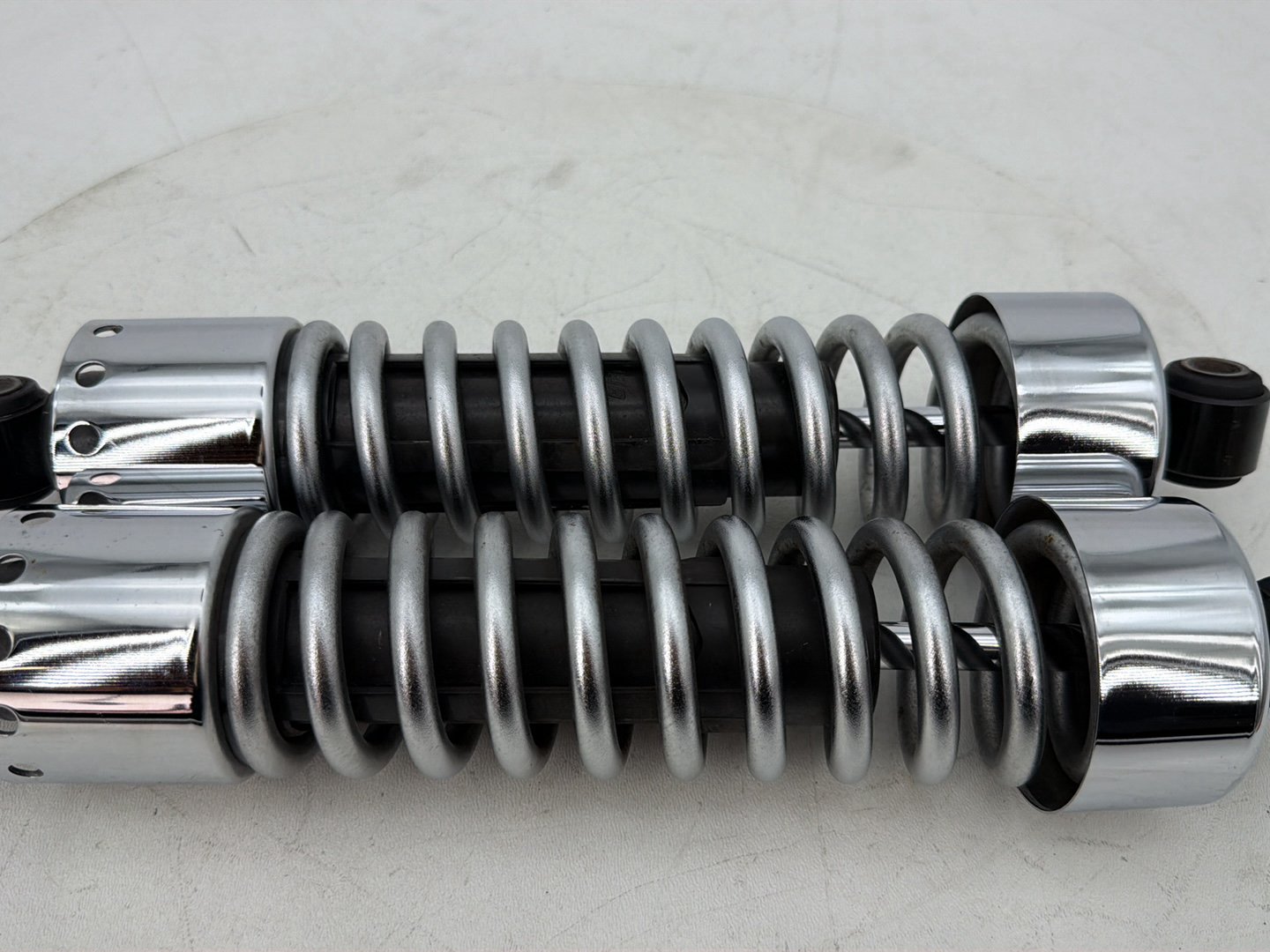 2007 - 2017 Harley-Davidson Dyna Super Glide Custom Rear Left Right Shock Absorbers 54512-90A
