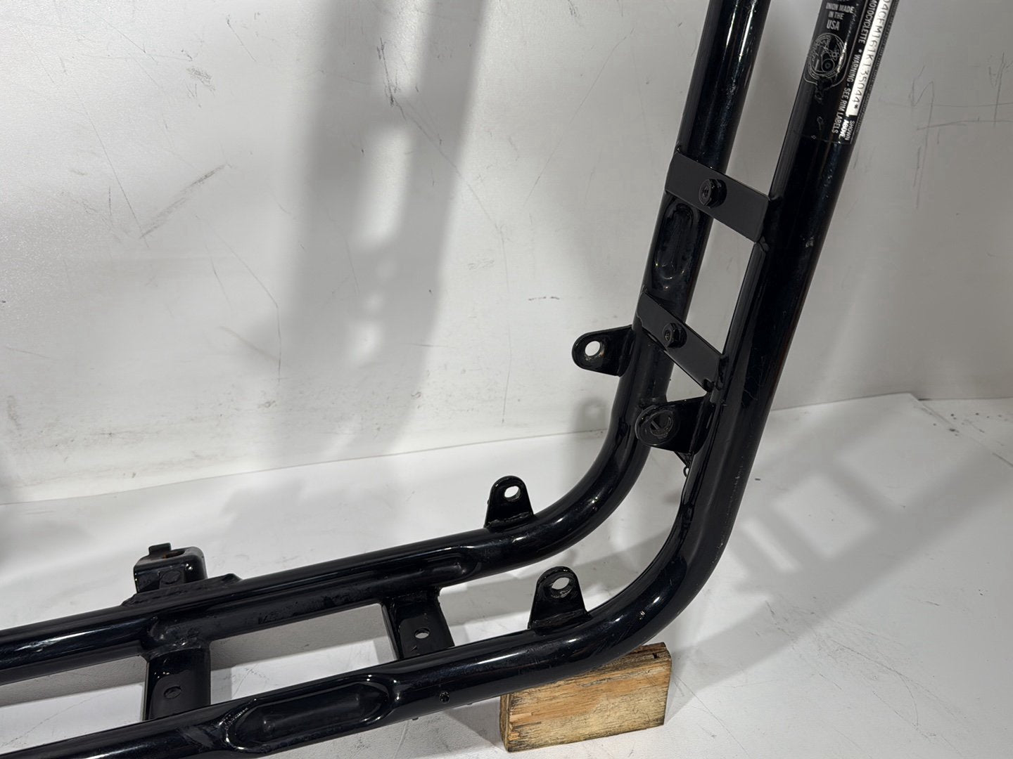 2001 Harley Sportster 883 Hugger XLH883 OEM Body Main Frame Chassis CLN CLR