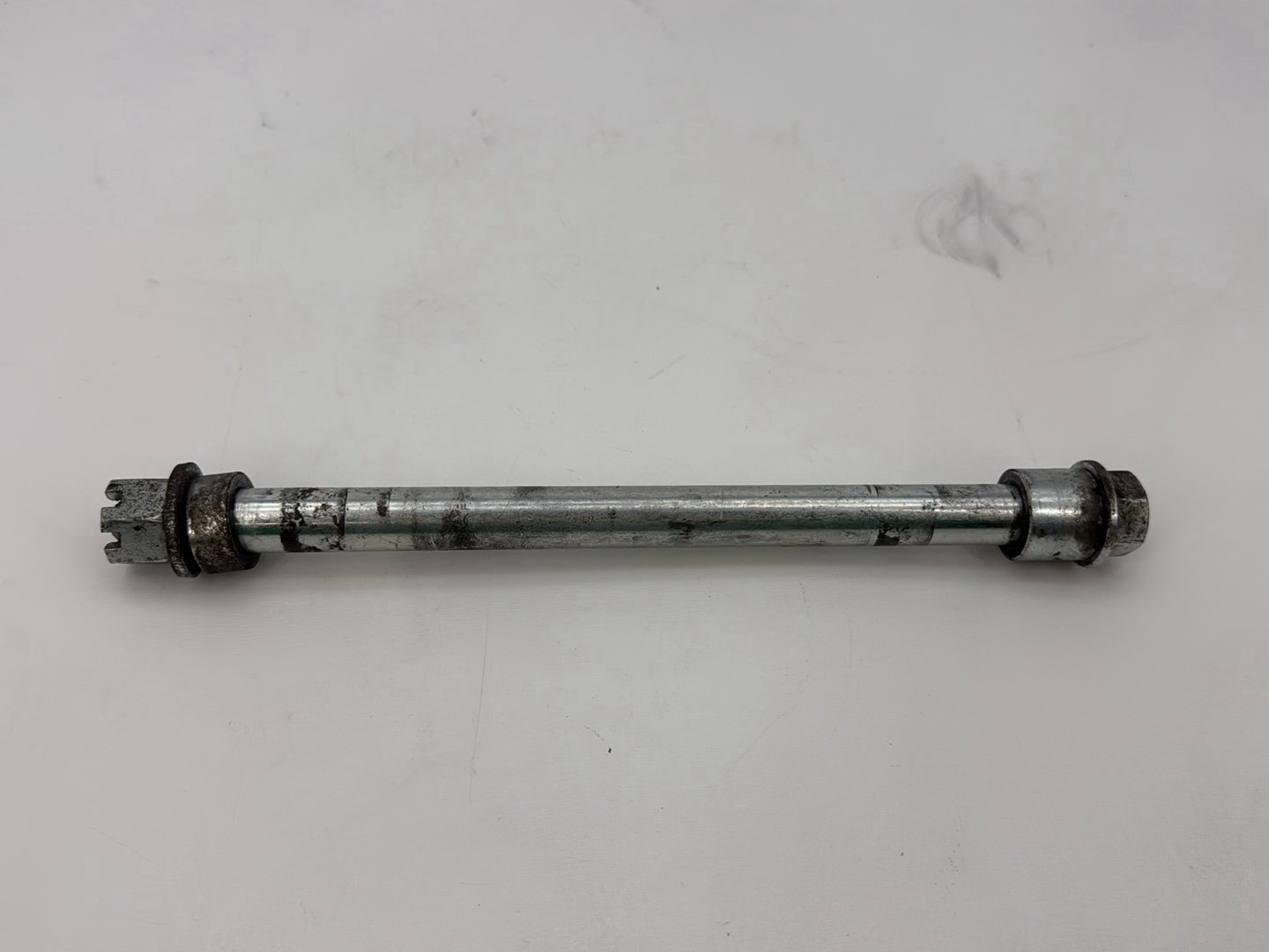 2003 Harley Sportster XL1200C 1200 Custom Anniversary OEM Rear Wheel Axle Bolt Shaft