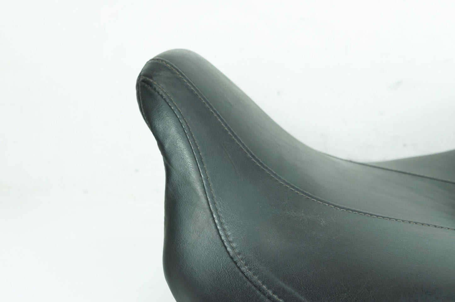 2007 - 2013 Harley-Davidson Touring Electra Glide Ultra Passenger Rider Driver Seat Saddle 52164-10