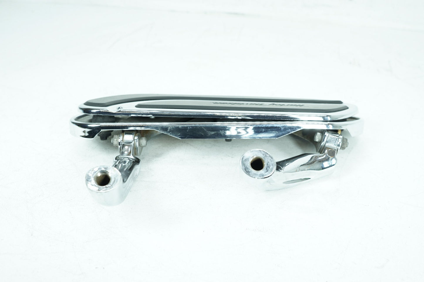 2007 - 2012 Harley-Davidson Touring CVO Electra Screamin Eagle Right Driver 1 Floorboard Foot Rest 50683-04