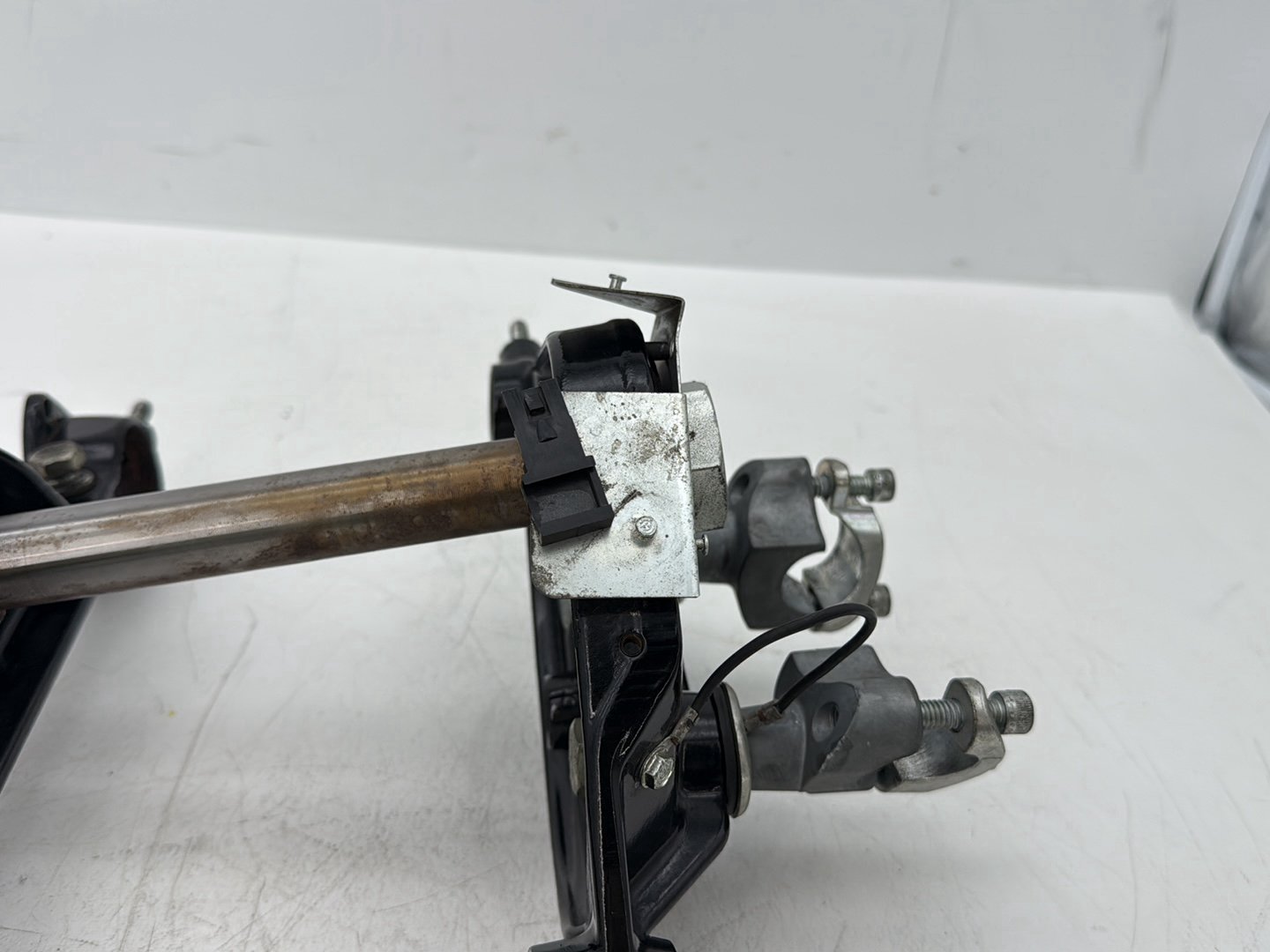 2005 Harley Touring FLHRCI Road King Classic OEM Front Fork Upper Lower Triple Tree