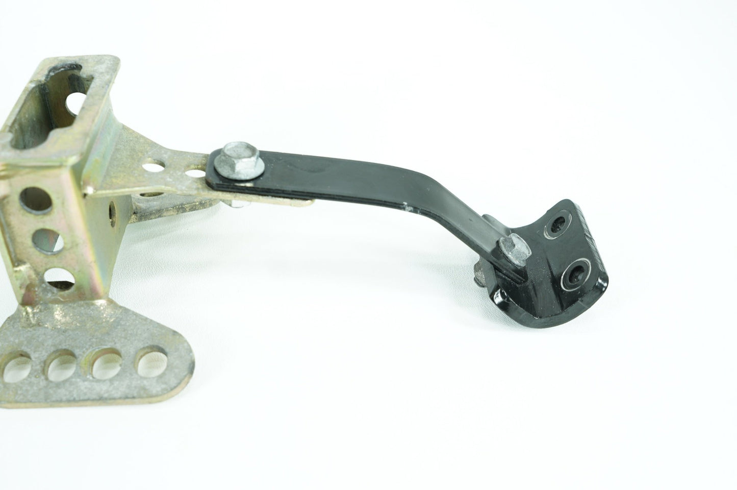 2007 - 2016 Harley-Davidson Touring CVO Electra Screamin Eagle Front Driver Rider Backrest Bracket Mount 52567-93D