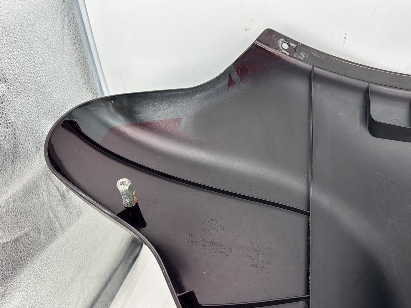 2005 Harley Electra Glide Touring Ultra FLHTCUI OEM Front Outer Batwing Fairing Cover