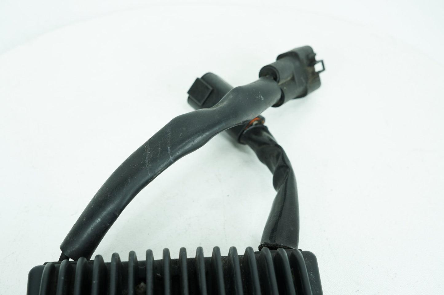 1999 - 2006 Harley-Davidson Dyna Low Rider Voltage Regulator Rectifier  74631-04