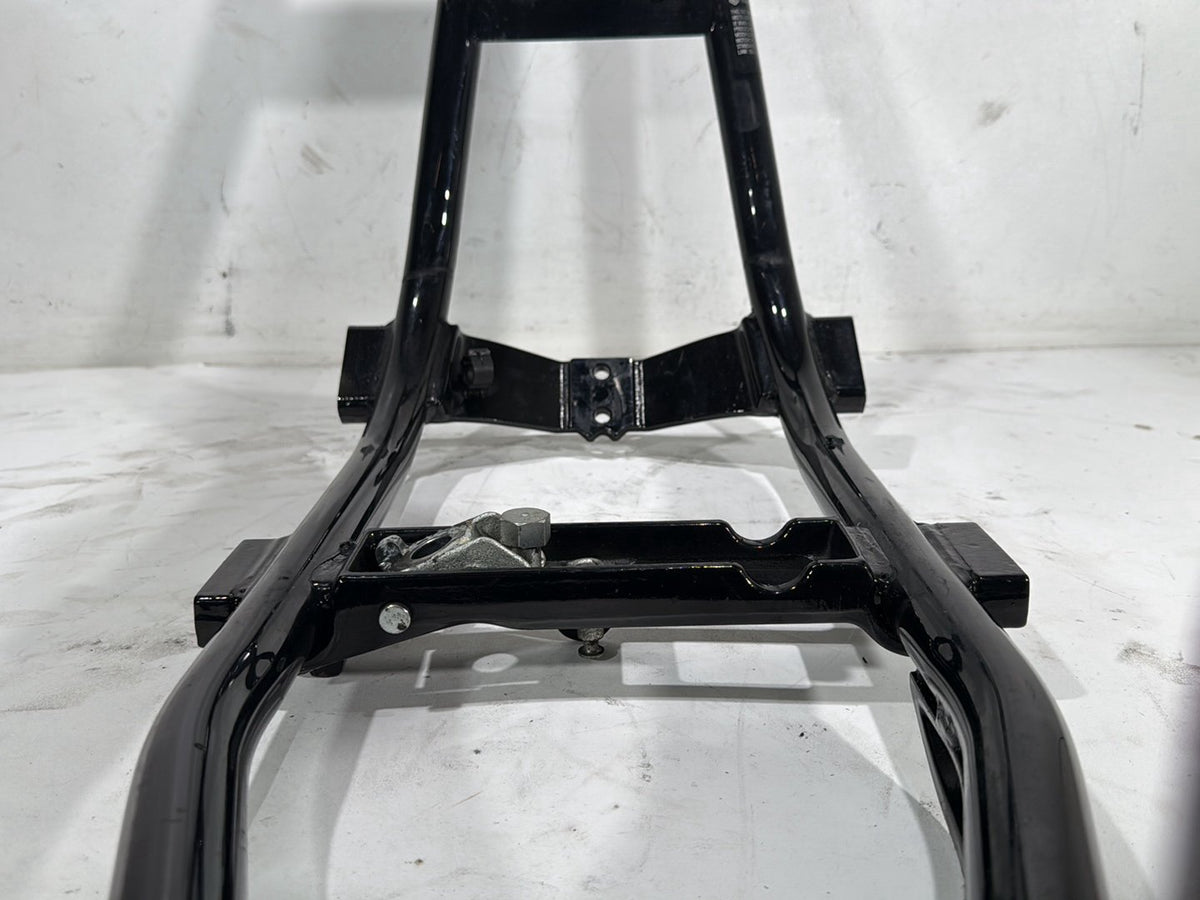2005 Harley Dyna Wide Glide FXDWG OEM Body Main Frame Chassis 32 degree CLN CLR