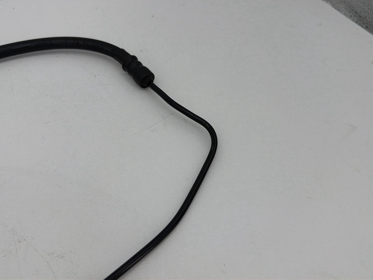 2007 Harley Dyna Street Bob FXDBI OEM Front Brake Hose Line Pipe