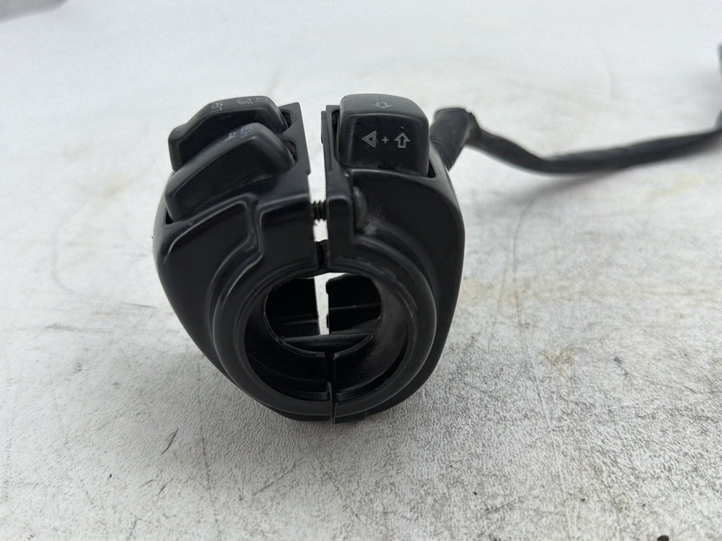 2006 Harley Dyna Super Glide FXDI OEM Left Turn Signal Headlight Switches Controls