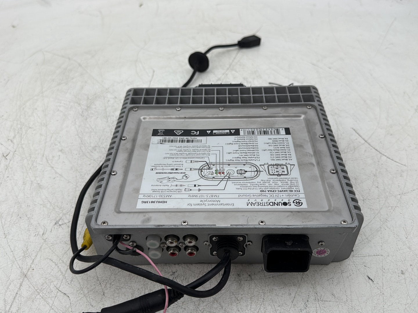 2012 Harley Road Glide Touring FLTRX Custom OEM Digital Media Receiver Head Radio Player