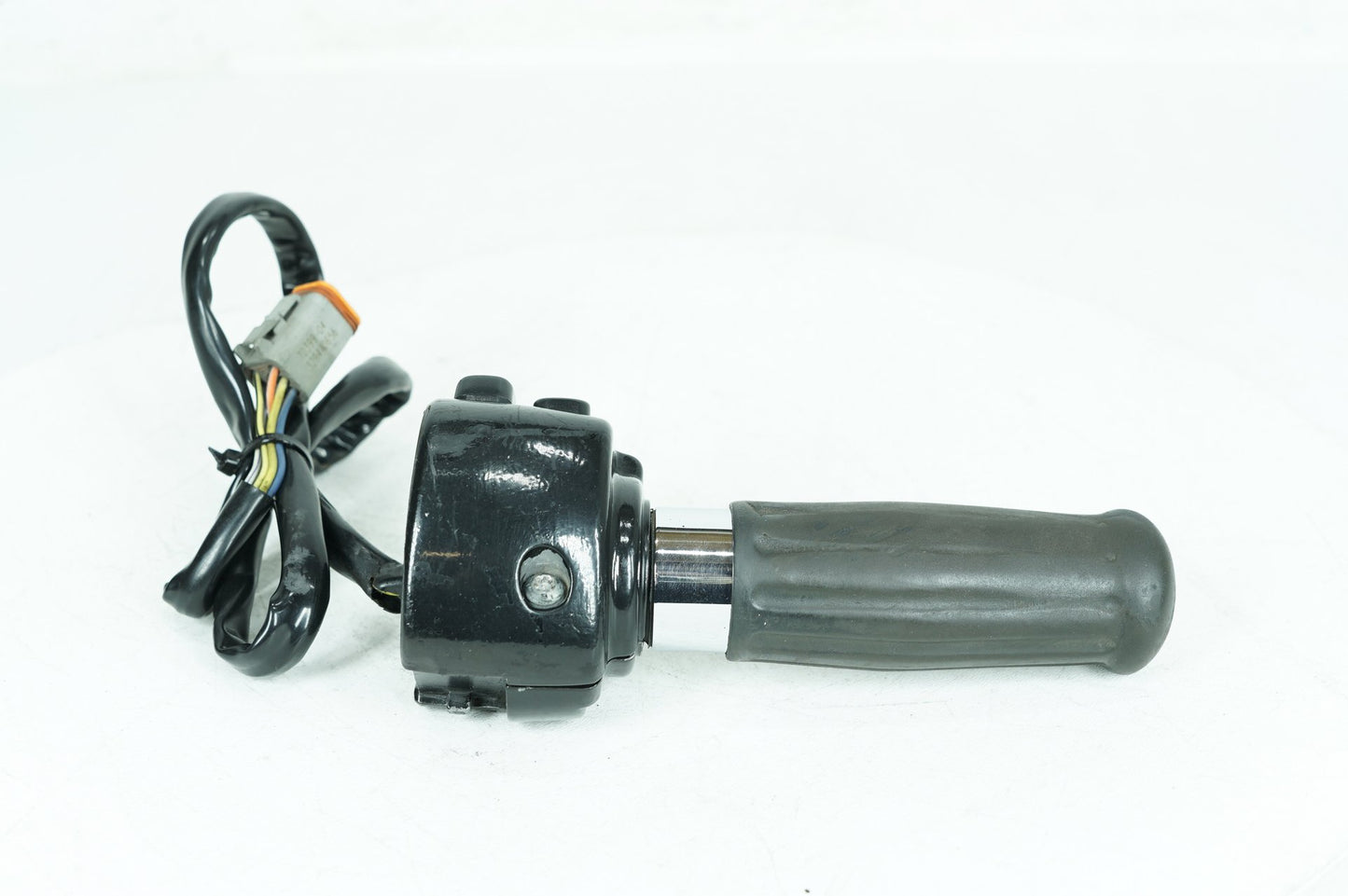 2004 - 2013 Harley-Davidson Sportster Custom Left Turn Signal Headlight Switches Controls 71682-06A
