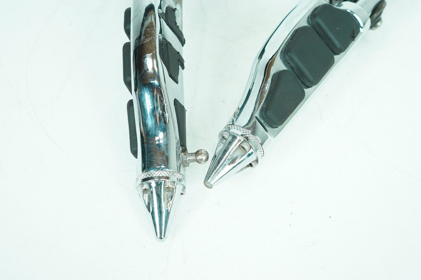 2004 - 2013 Harley-Davidson Sportster Custom Passenger Left & Right Foot Pegs 49314-04