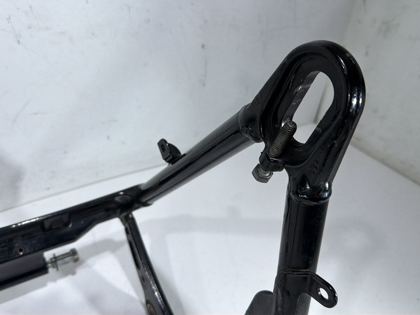 2011 Harley Heritage Softail Classic FLSTC OEM Rear Fork Swingarm Swing Arm