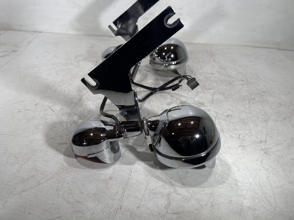 2005 Harley Road King Touring Police OEM Front Turn Signal Indicators Aux Light Bar
