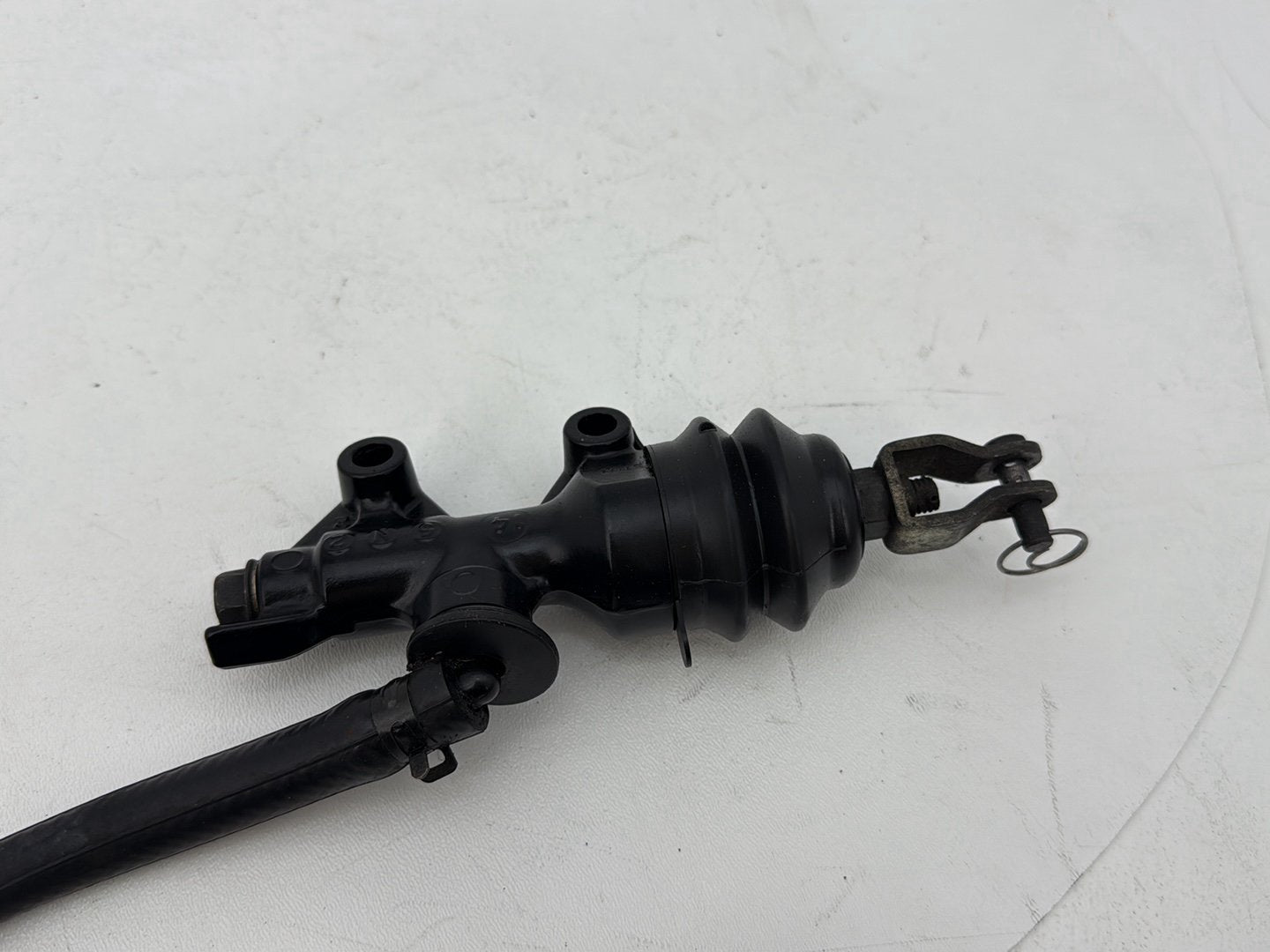 2004 - 2013 Harley-Davidson Sportster 883 Custom Rear Brake Line Master Cylinder Reservoir Tank 42521-04