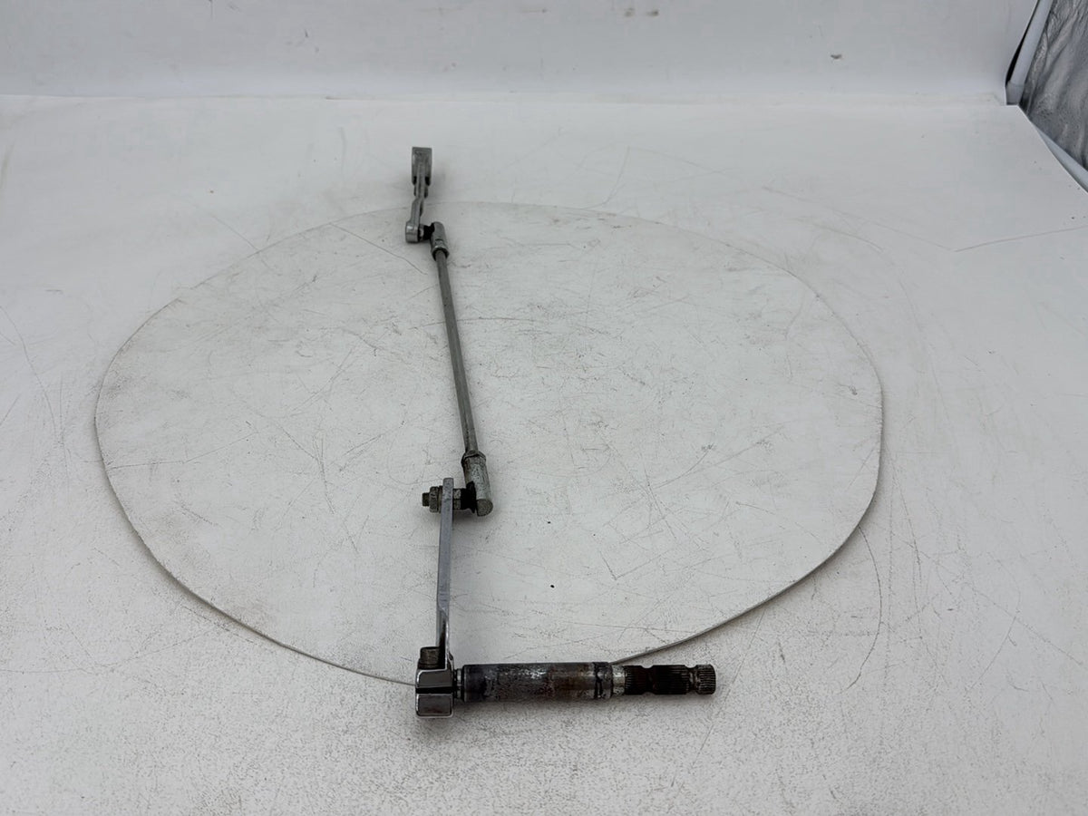 2004 Harley Touring Electra Glide Ultra OEM Gear Shifter Lever w/ Rod linkage
