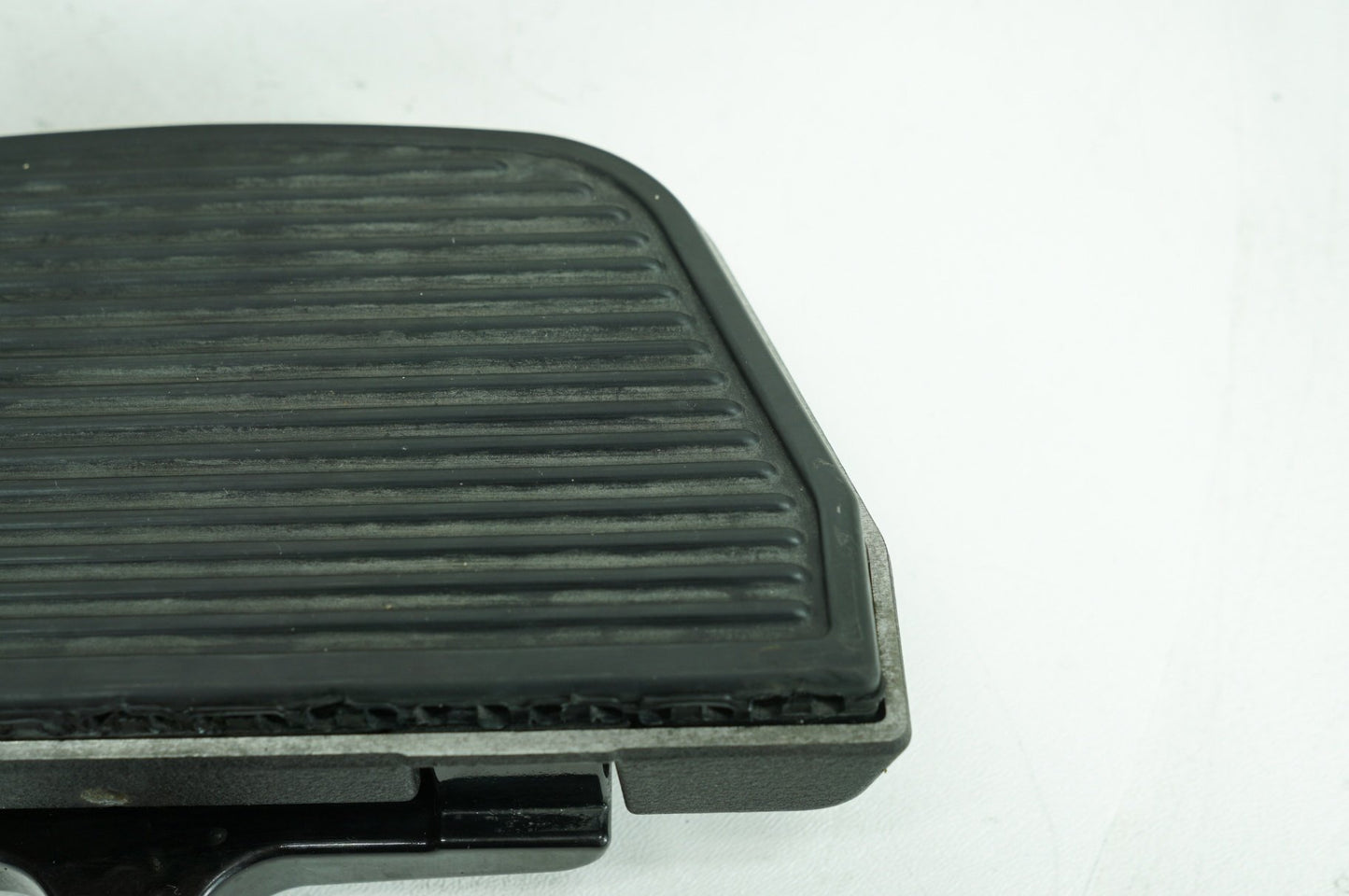 2007 - 2012 Harley-Davidson Touring Electra Glide Ultra Left Right Driver & Pass Floorboard Foot Rest 50614-06