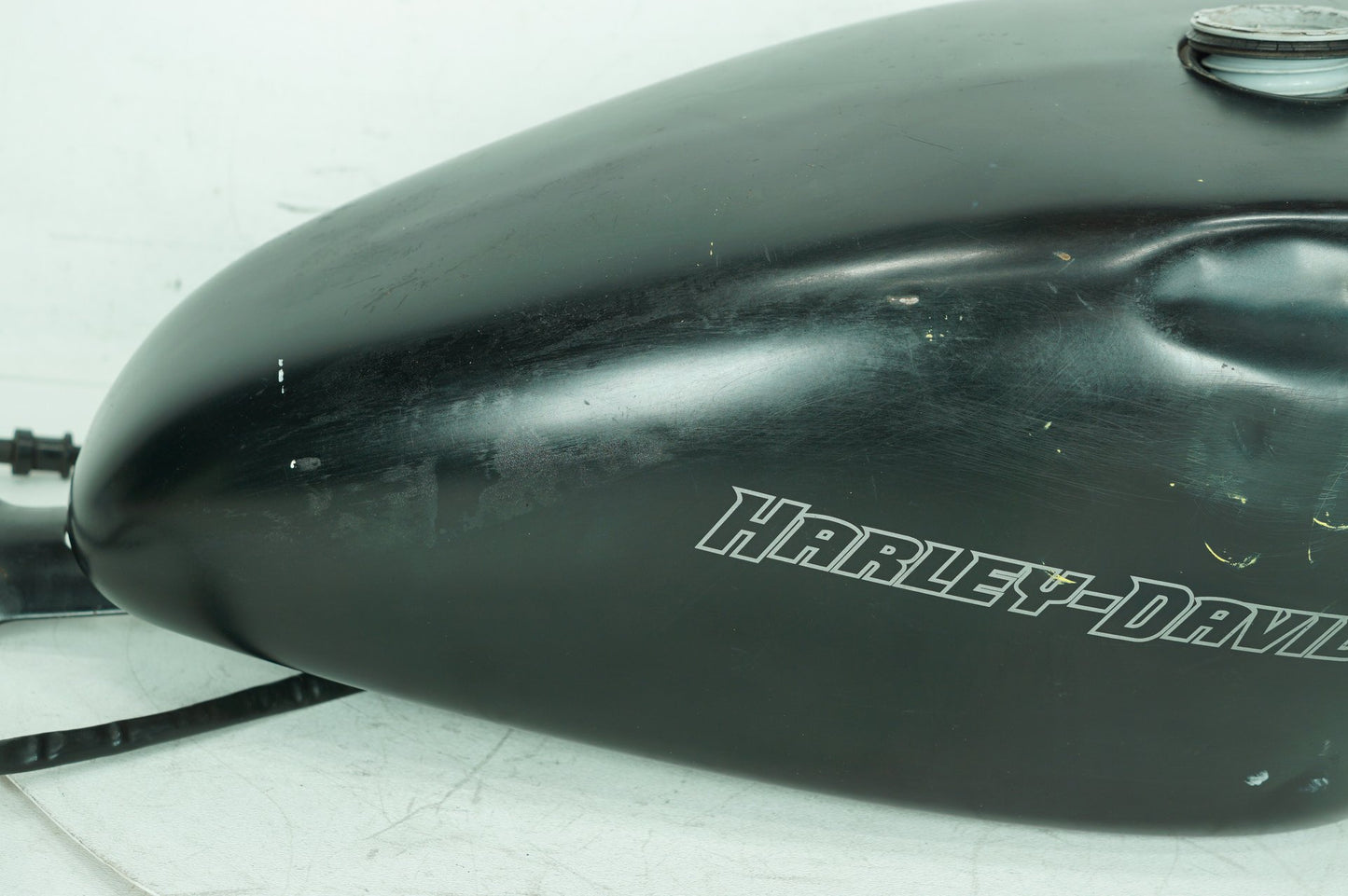 2009 - 2016 Harley-Davidson Sportster Iron Fuel Gas Tank Gasoline Reservoir 61405-07