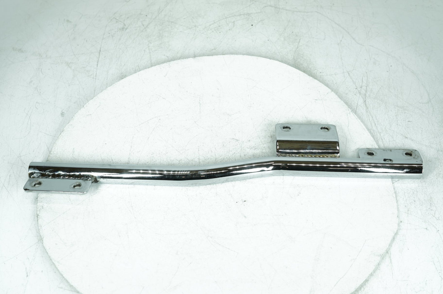 2010 Harley Softail FLSTC Heritage Classic OEM Exhaust Muffler Interconnect Bracket Support Bar