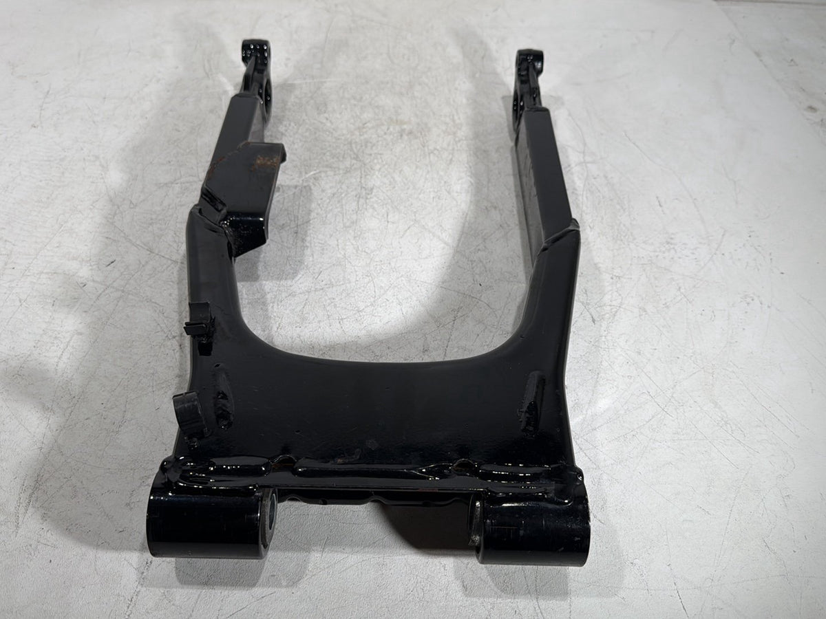 2007 Harley Electra Glide Touring Ultra OEM Rear Fork Swingarm Swing Arm