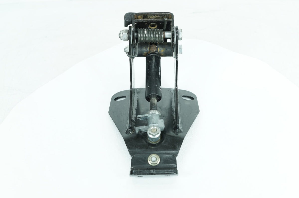 2010 Harley-Davidson Touring Electra Ultra Backrest Lift Mount 52482-01A