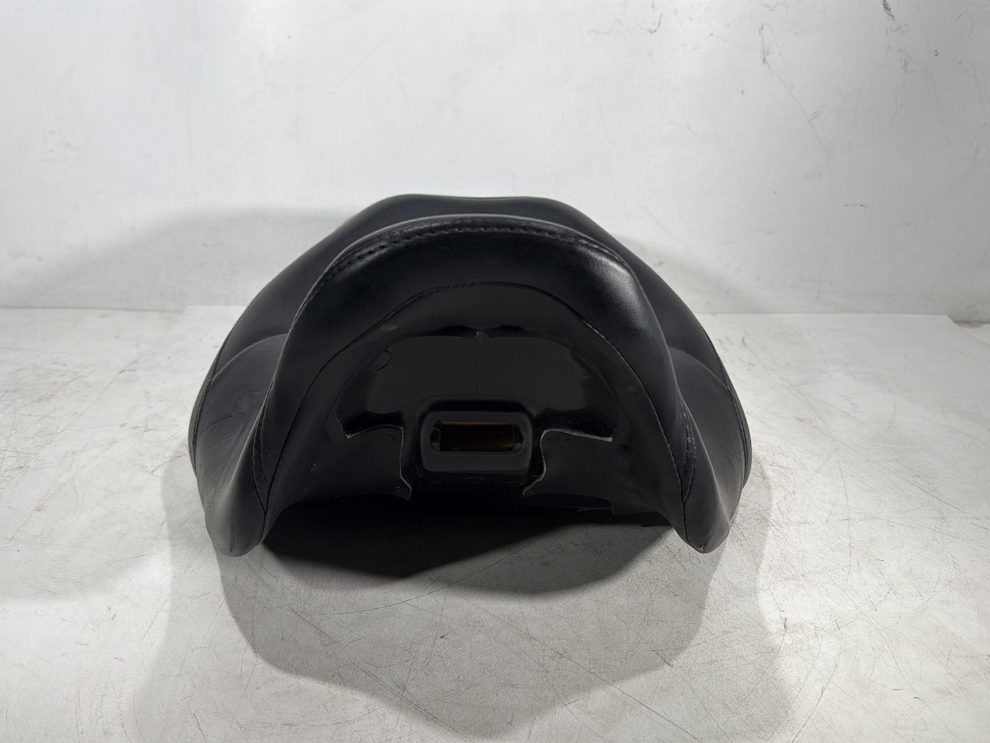 2016 Harley Road King Touring FLHR OEM Passenger Rider Driver Seat Saddle